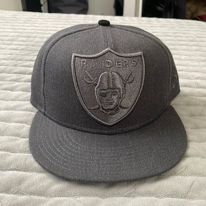 Raiders gray NFL new era fitted hat 7 3/8